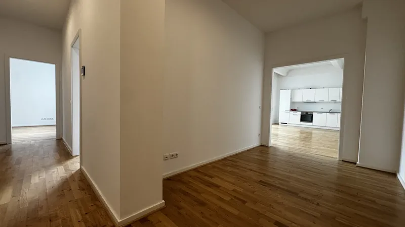 Mitten in Mitte - 4-Zimmer mit Balkon — photo 1